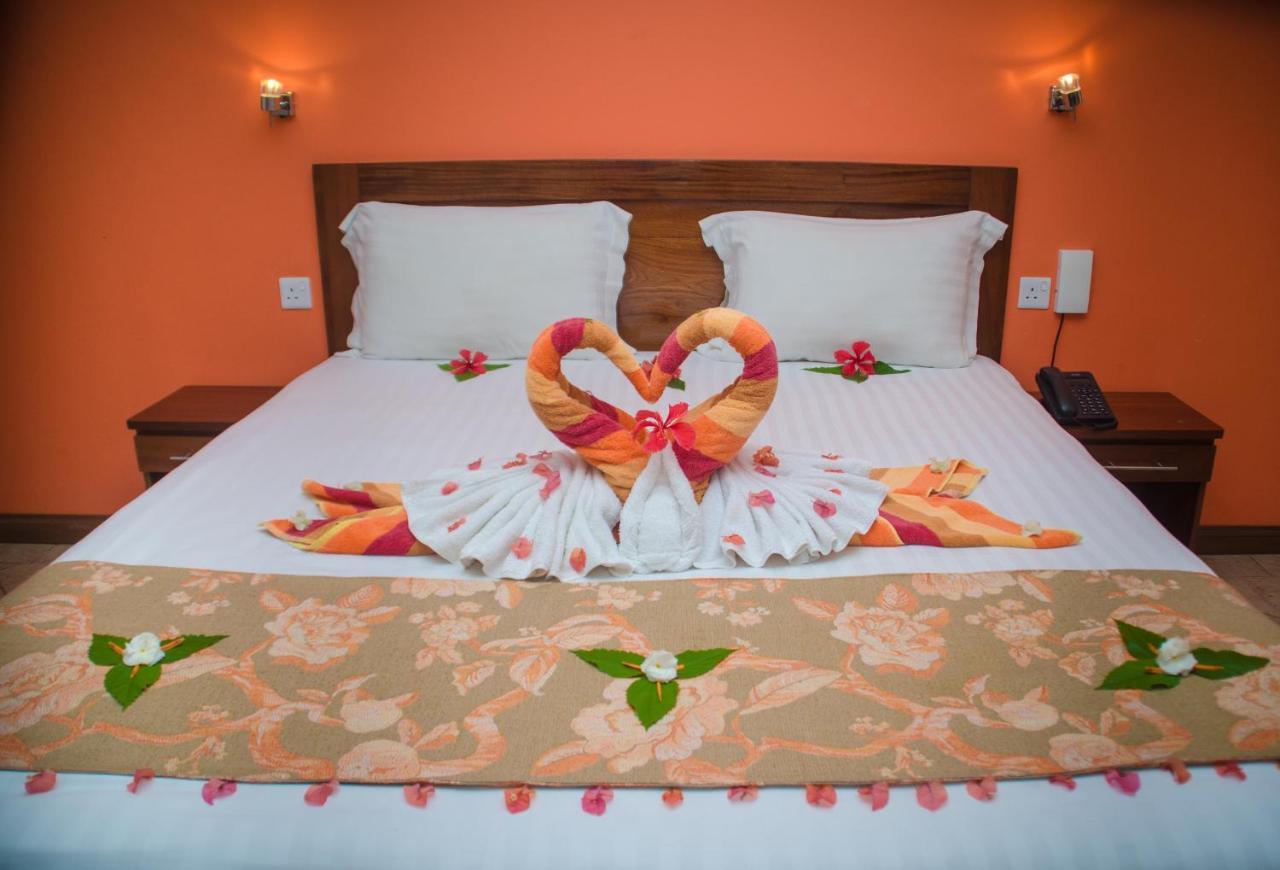 Sunset Reef Resort & Spa Pointe aux Piments Luaran gambar