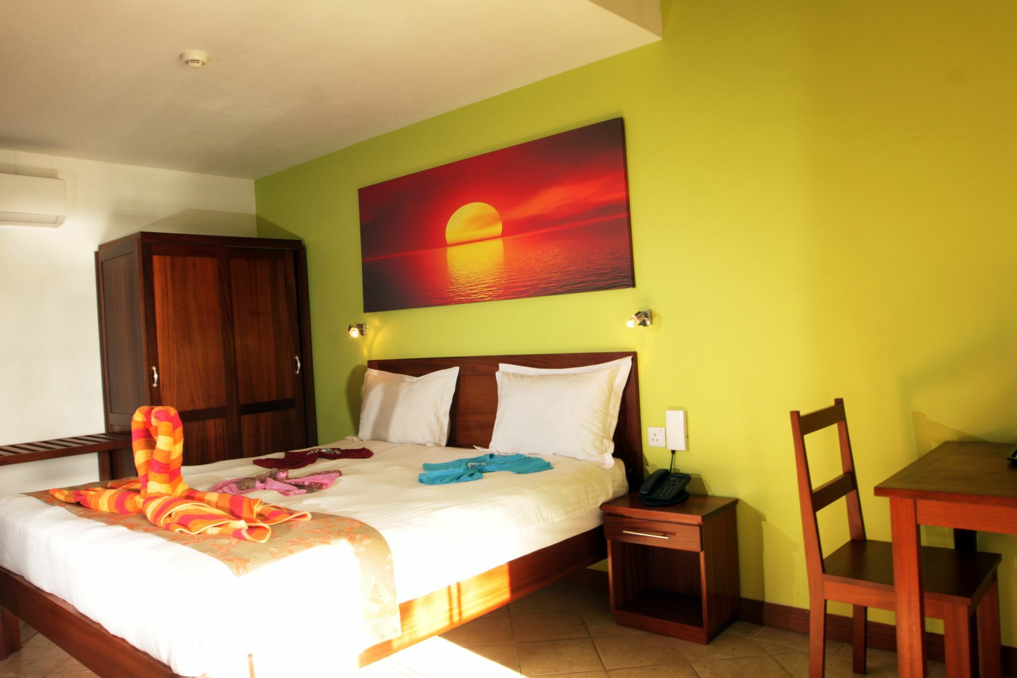 Sunset Reef Resort & Spa Pointe aux Piments Luaran gambar