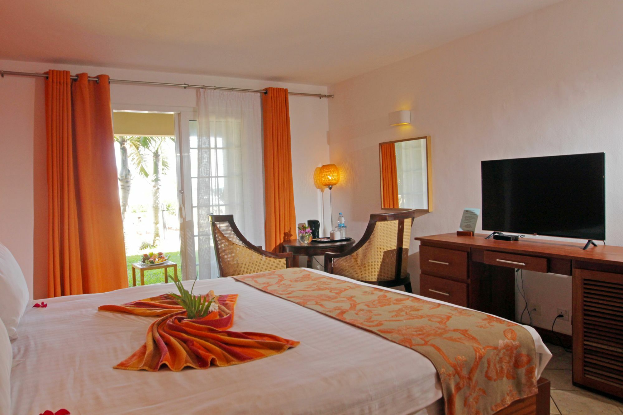 Sunset Reef Resort & Spa Pointe aux Piments Luaran gambar